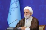 نقد کردن به هیچ وجه عیب و اشکال ندارد بلکه امری پسندیده است