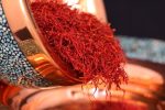 رشد ۵۷ درصدی صادرات زعفران طی دو ماه/۹۰ تن زعفران قاچاق می‌شود