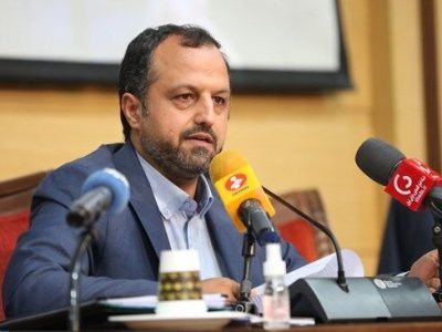 خاندوزی: اقتصاد گروگان گرفته ایران را به تحرک درآوردیم