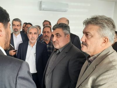 دولت پای حل مشکلات صنایع ایستاده است