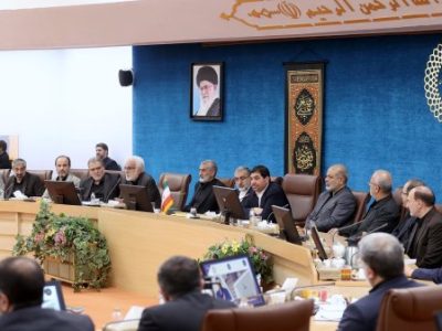 هر مدیری را که کار را جدی نگرفت با قاطعیت کنار بگذارید
