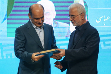 حل معضلات گیلان با وفاق و همدلی همگان میسر است