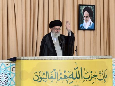 رهبر انقلاب: امت اسلامی در مقابل دشمنان اسلام باید متحد باشند