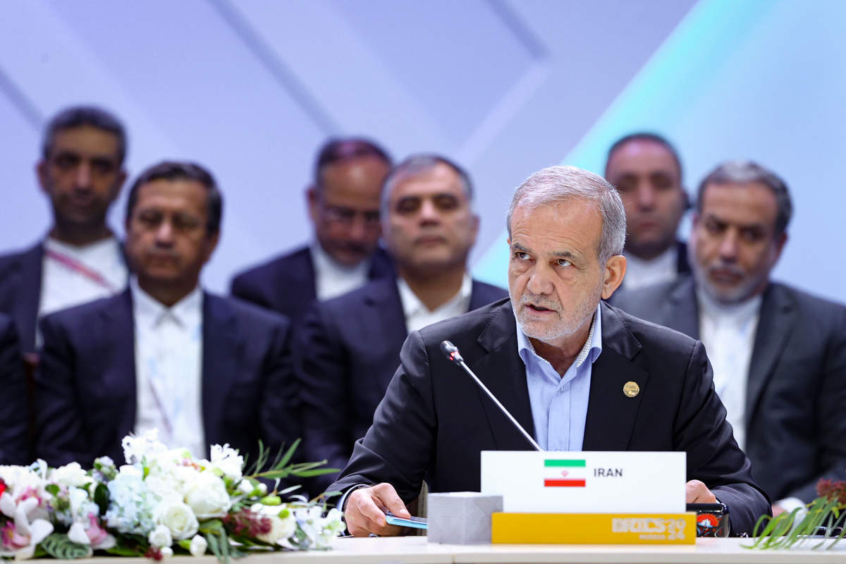 ایران هیچگاه بدنبال جنگ نبوده اما در دفاع مقتدرانه از خود تردید ندارد ایران هیچگاه بدنبال جنگ نبوده اما در دفاع مقتدرانه از خود تردید ندارد