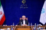 برخی میخواهند آمریکا بیاید ما را نجات دهد
