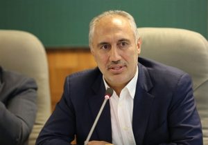 تیم اقتصادی دولت باید بتواند در آرامش و وفاق حل مسائل را جلو ببرد/ استیضاح وزیر اقتصاد شرایط را سخت می‌کند
