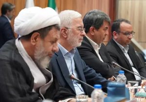 واحدهای تولیدی که به تملک بانکها درآمده نباید بلاتکلیف رها شوند