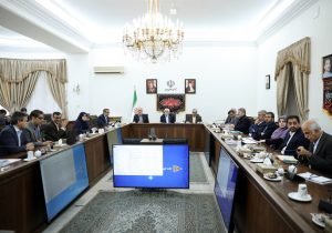 تأکید عارف بر پیوست معیشتی در برنامه‌های پولی و مالی دولت