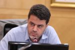 تا بحران به پایتخت کشیده نشود تلاشی برای حل بحران ها انجام نمی شود