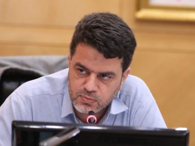 تا بحران به پایتخت کشیده نشود تلاشی برای حل بحران ها انجام نمی شود