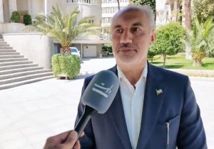 مطالبات گندمکاران، معلمان و حوزه دارو تسویه می‌شود