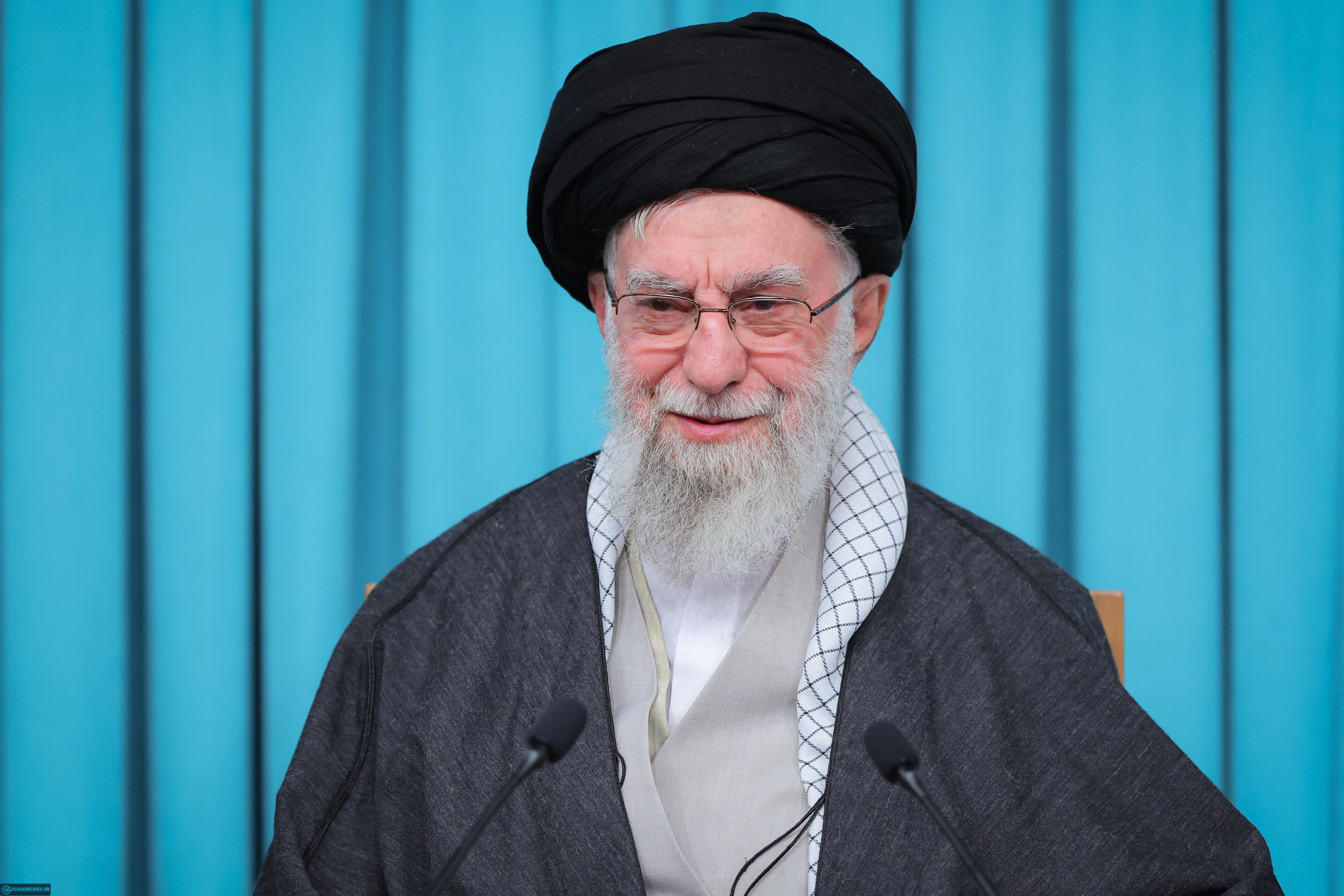 در وضعیت کنونی، مذاکره با آمریکا سودی ندارد، هیچ کمکی به منافع ملی نمی‌کند