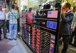 مسئول اول و آخر نرخ ارز، بانک مرکزی است / من پاسخگو نیستم