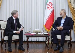 لاریجانی: تمامی اراضی واقع در مسیر کریدور شمال ـ جنوب به تملک دولت درخواهد آمد