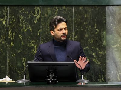 اگر میخواهیم دلار را از آقاییبیندازیم،نرخ بهره باید کاهشیابد