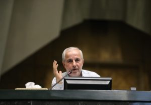 درخواست کوچکی نژاد از دولت برای بازنگری فوری در مصوبه حقوق کارکنان