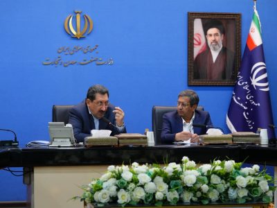 تسهیل در پرداخت تسهیلات و تأمین ارز برای واحدهای صنعتی