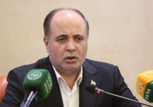 عادلانه از تولیدکننده دفاع و قاطعانه با گرانفروشی در بازار مقابله میکنیم