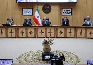 استفاده از همه ظرفیت‌های قانونی برای کاهش مشکلات کسبه و تسریع در روند جبران خسارات بازار رشت