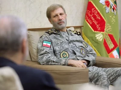 دشمن در برابر ایران سرگردان است